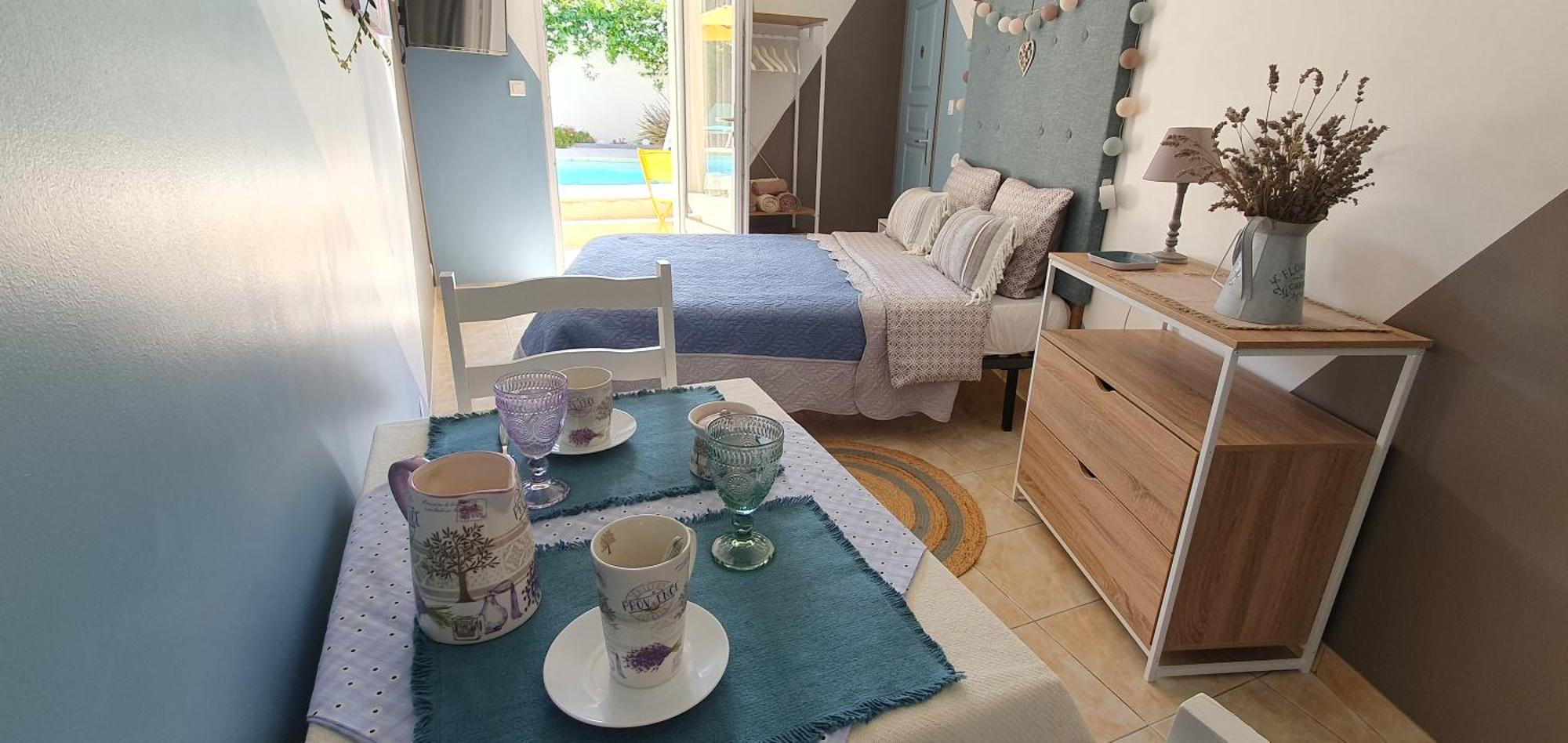 Chambre D'Hotes "La Petite Dormeuse" Comps  Exteriör bild